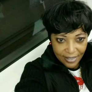 Meet your Posher, Nadine